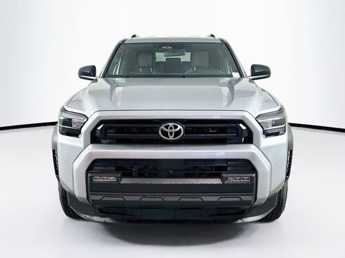 Used 2026 Toyota 4Runner SR5 AWD/4WD image 2
