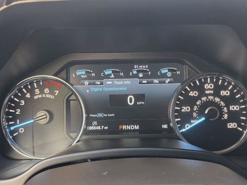 Used 2020 Ford F150 Lariat image 29