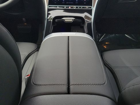 Certified 2026 Mercedes-Benz C 300 Sedan image 11