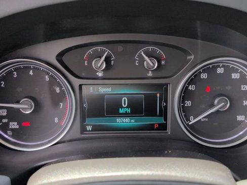 Used 2019 Buick Enclave Essence FWD image 12