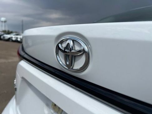 Used 2025 Toyota Corolla LE FWD image 13