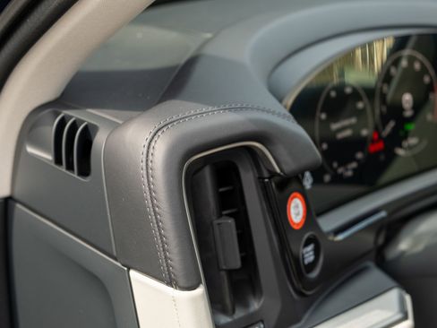 New 2026 Porsche Cayenne E-Hybrid image 18