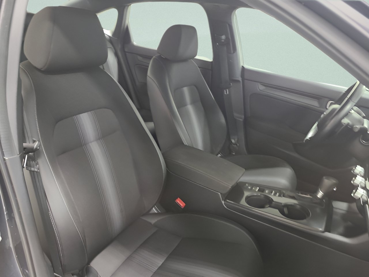 Used 2025 Honda Civic Sport image 12