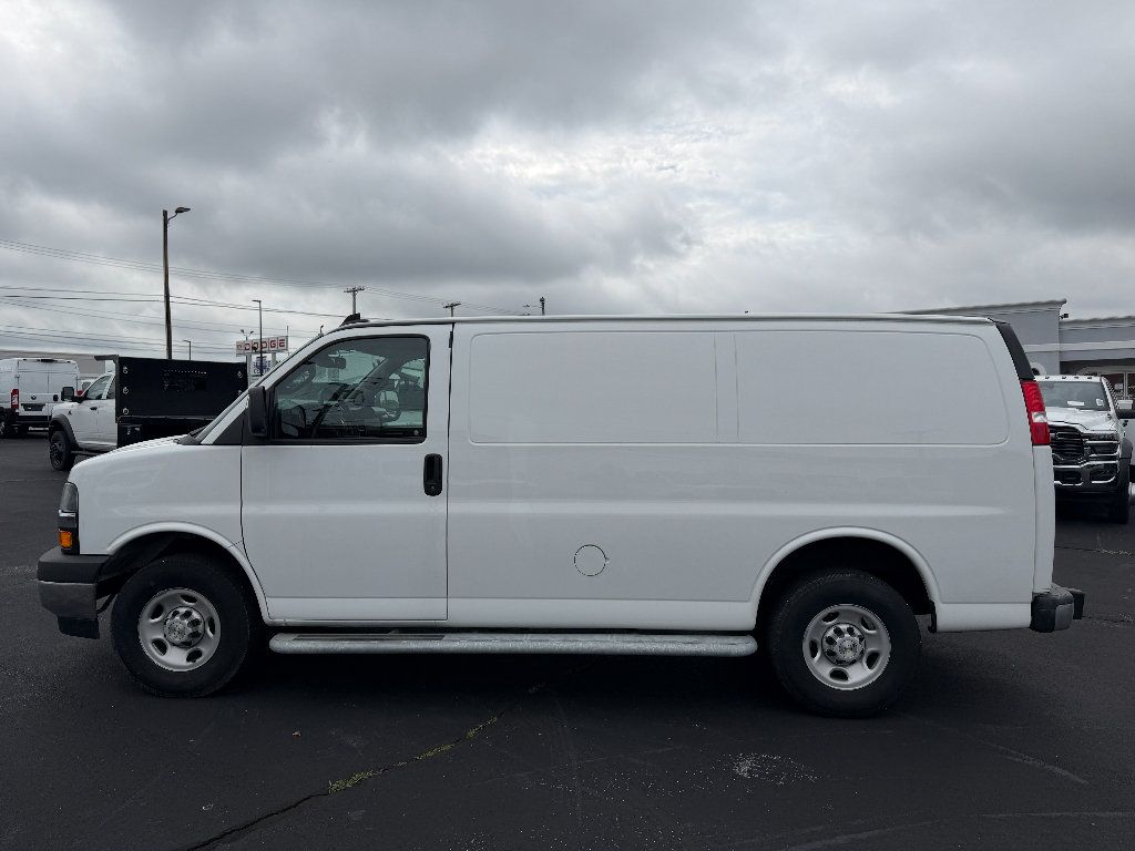 Used 2024 Chevrolet Express 2500 w/ Driver Convenience Package RWD image 5