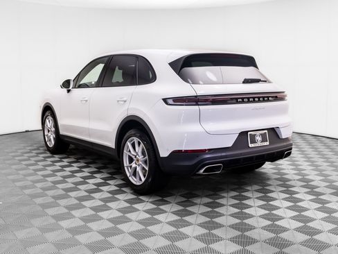 New 2026 Porsche Cayenne image 3