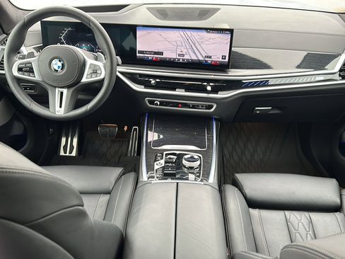 Certified 2024 BMW X7 M60i w/ Executive Package image 21