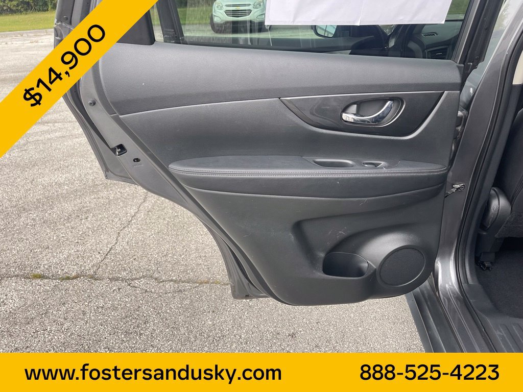 Used 2017 Nissan Rogue S w/ S Appearance Package FWD image 15