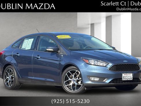 Used 2018 Ford Focus SEL FWD image 1