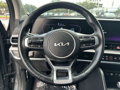 Certified 2024 Kia Sportage EX FWD image 11
