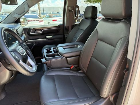 Used 2026 GMC Sierra 1500 SLT AWD/4WD image 23