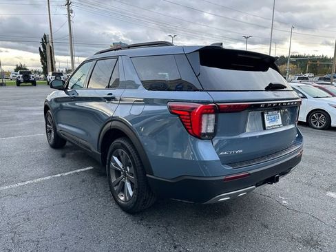 New 2026 Ford Explorer Active w/ Active Comfort Package image 5