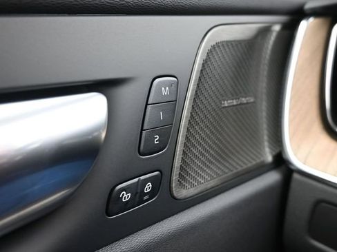 New 2026 Volvo XC60 T8 Plus w/ Protection Package Premier image 30