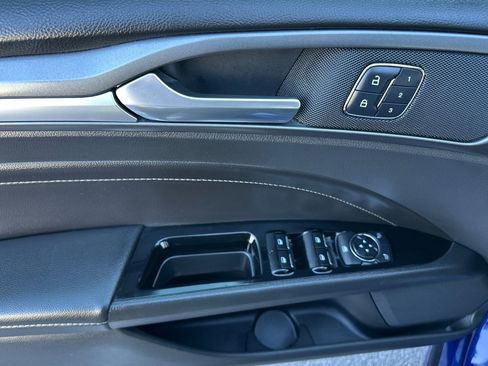 Used 2016 Ford Fusion Energi Titanium image 11