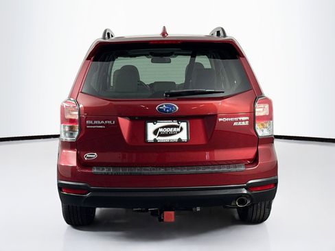 Used 2017 Subaru Forester 2.5i Limited AWD/4WD image 10