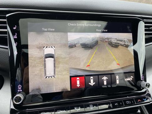 New 2026 Jeep Grand Wagoneer 4WD image 13