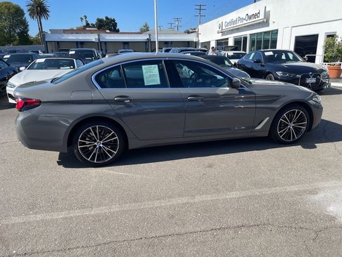 Used 2022 BMW 540i w/ Premium Package image 11