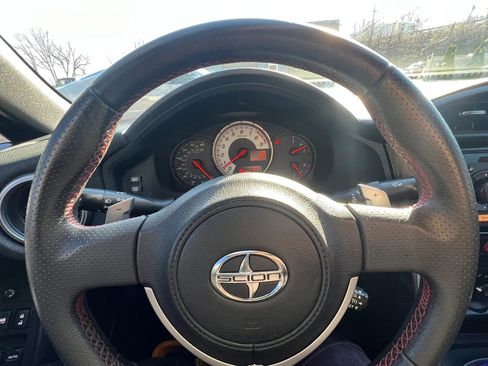 Used 2013 Scion FR-S image 17