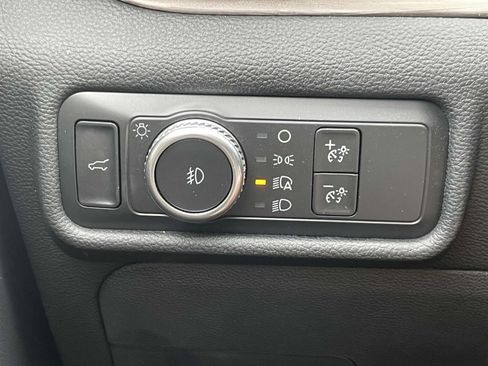 Used 2020 Ford Explorer Limited RWD image 20