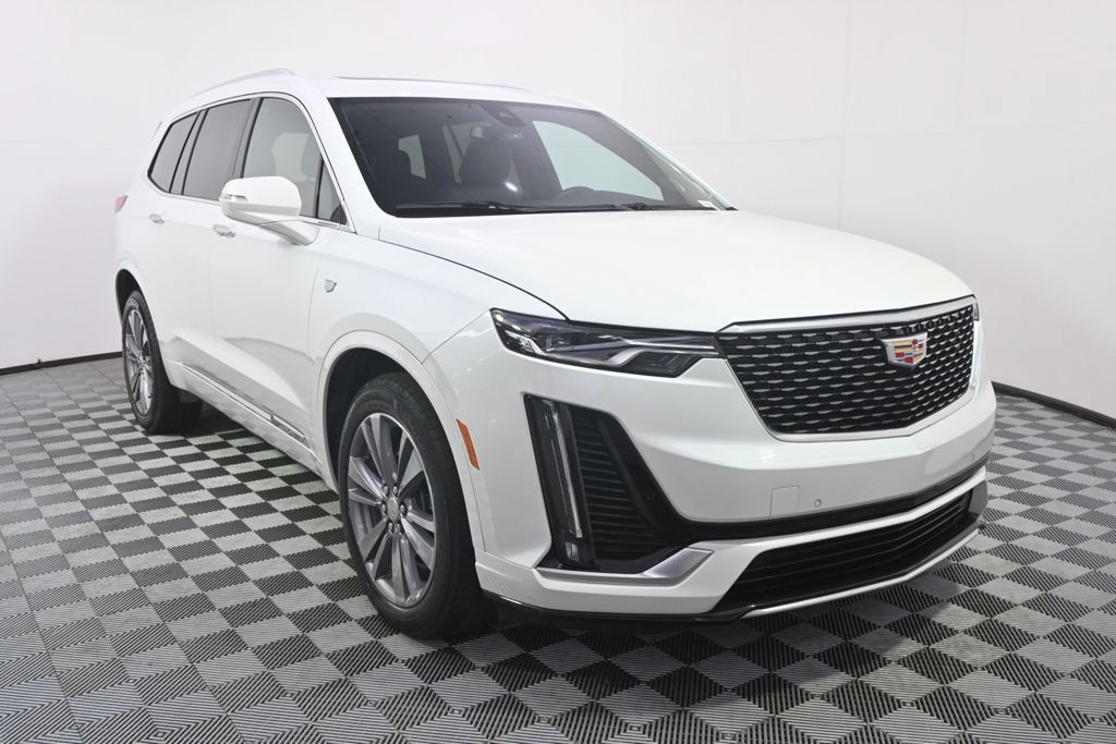 Used 2024 Cadillac XT6 Premium Luxury AWD/4WD image 9