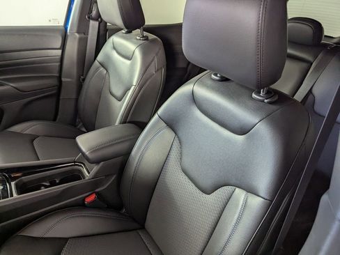 New 2026 Jeep Compass Latitude image 11