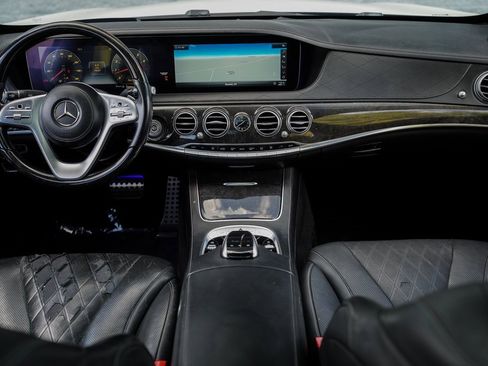 Used 2018 Mercedes-Benz S 560 Sedan w/ AMG Line Exterior image 20