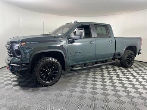 Certified 2025 Chevrolet Silverado 2500 LT w/ Trail Boss Package AWD/4WD image 5