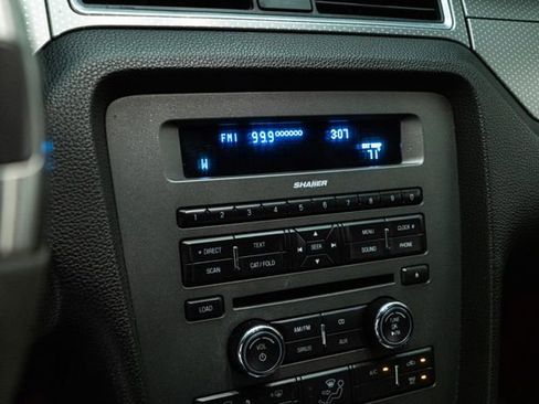 Used 2010 Ford Mustang Shelby GT500 image 27