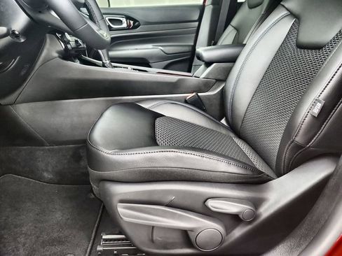 New 2026 Jeep Compass Latitude image 20