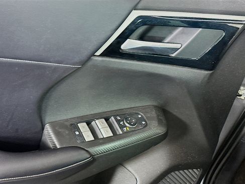 Used 2023 Mitsubishi Outlander SE image 15