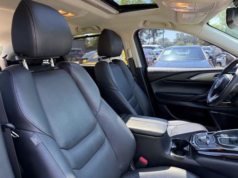 Used 2021 MAZDA CX-9 Touring w/ Touring Premium Package FWD image 34