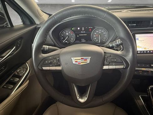 Used 2021 Cadillac XT4 Premium Luxury image 21