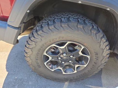 Used 2021 Jeep Wrangler Sport AWD/4WD image 3