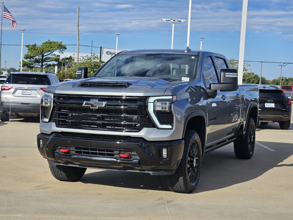 Used 2025 Chevrolet Silverado 2500 LTZ w/ Trail Boss Package AWD/4WD image 3