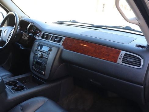 Used 2014 GMC Yukon SLT image 17