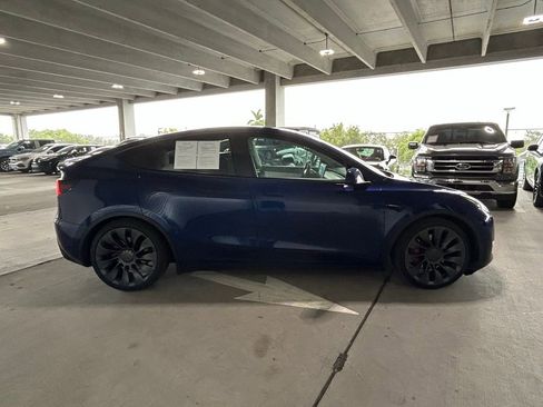 Used 2021 Tesla Model Y Performance image 3