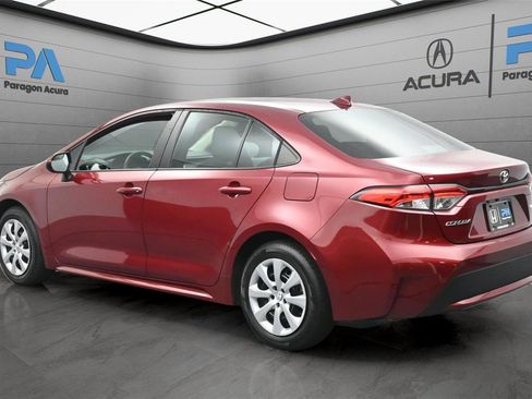 Used 2022 Toyota Corolla LE image 16
