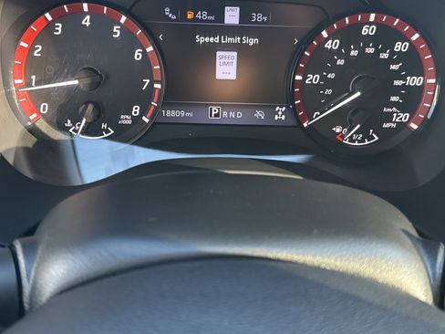 Used 2024 Nissan Frontier PRO-4X w/ Pro Convenience Package image 16