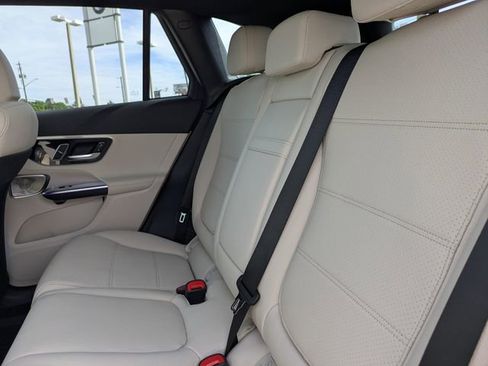 New 2026 Mercedes-Benz GLC 300 image 16