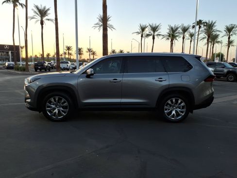 Certified 2025 Toyota Grand Highlander AWD image 7