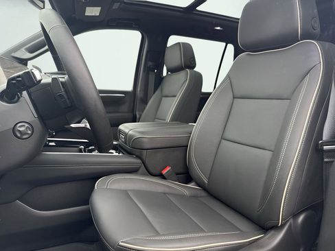 New 2026 Chevrolet Tahoe Premier w/ Sun And Tow Package AWD/4WD image 13