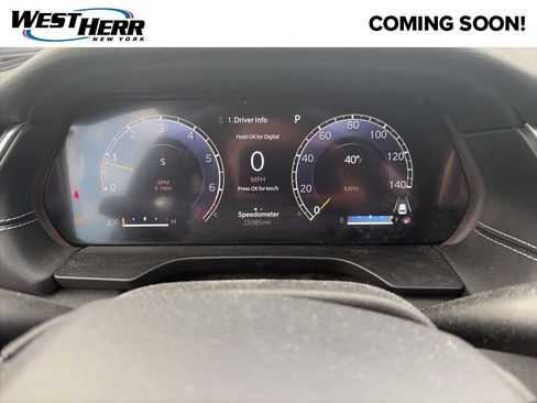 Used 2023 Jeep Grand Cherokee L Laredo image 8