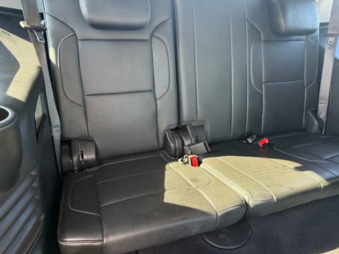 Used 2019 GMC Yukon SLT w/ Open Road Package image 31