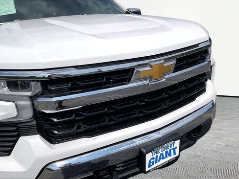Used 2023 Chevrolet Silverado 1500 LT AWD/4WD image 36