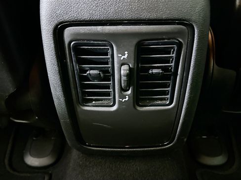 Used 2023 Dodge Durango GT image 28