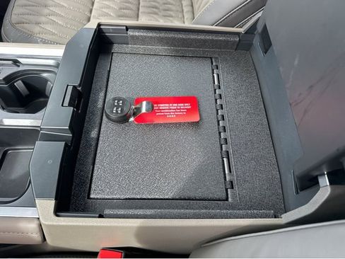 New 2026 Ford F450 Platinum w/ Platinum Plus Package image 35