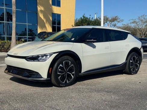 Certified 2024 Kia EV6 Wind w/ Wind Technology Package image 2