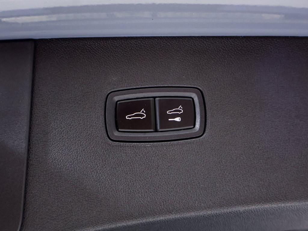 Certified 2026 Porsche Cayenne E-Hybrid Coupe AWD/4WD image 27