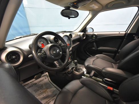 Used 2011 MINI Cooper Countryman S image 2