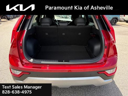 Certified 2025 Kia Niro EX FWD image 29
