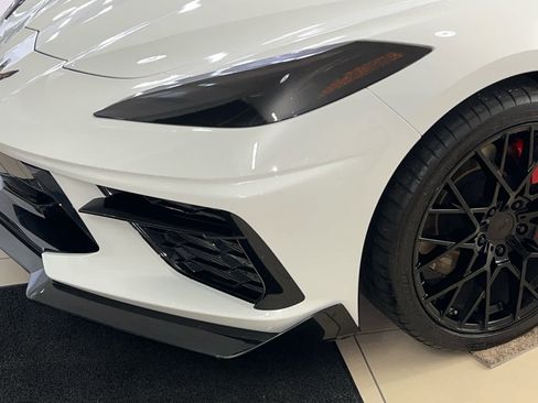 Used 2024 Chevrolet Corvette Stingray Premium Conv w/ Z51 Performance Package image 6